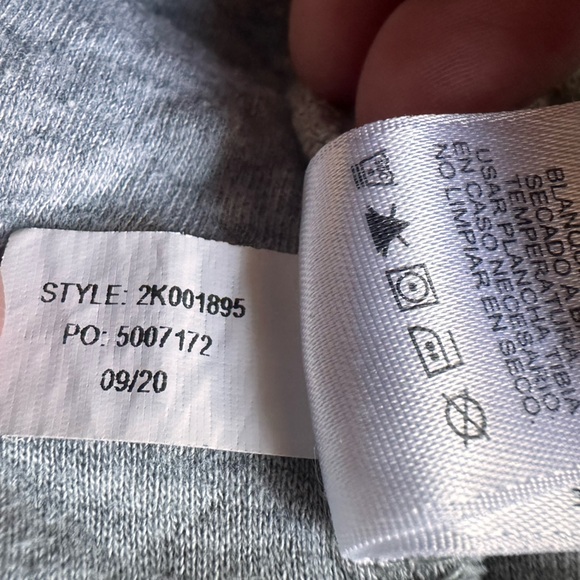 Vineyard Vines Quilted 1/4 “The Shep Shirt” Pullover - Picture 8 of 12